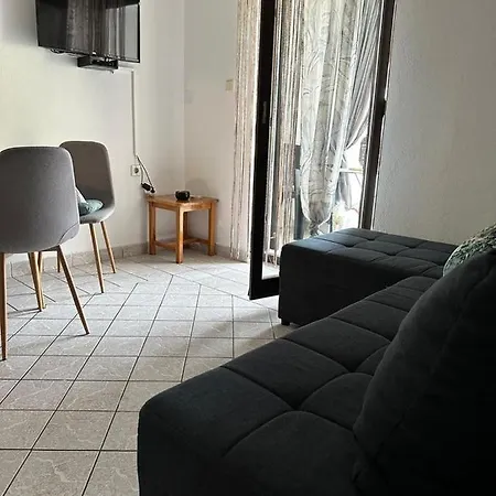 Denisse Apartment